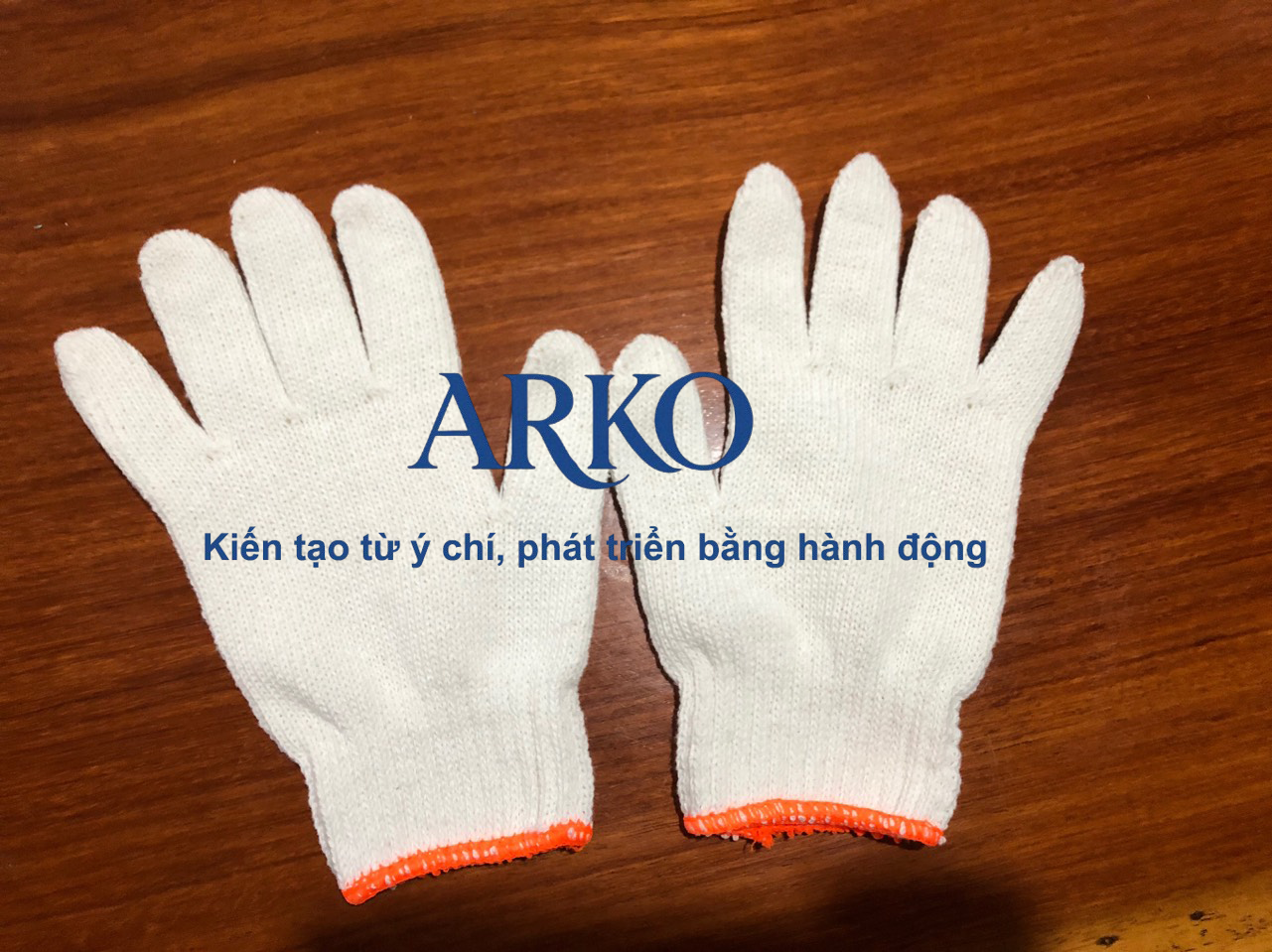 Ứng dụng thực tế của bao tay sợi trong lao động và đời sống hằng ngày 2 Bao tay sợi được ứng dụng trong lao động