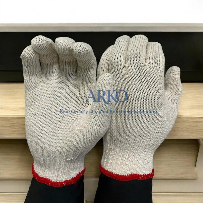 Cách chọn mua găng tay len dệt kim chất lượng, bền đẹp, giá tốt 3 Găng tay được dệt kim bằng máy tự động, đảm bảo
