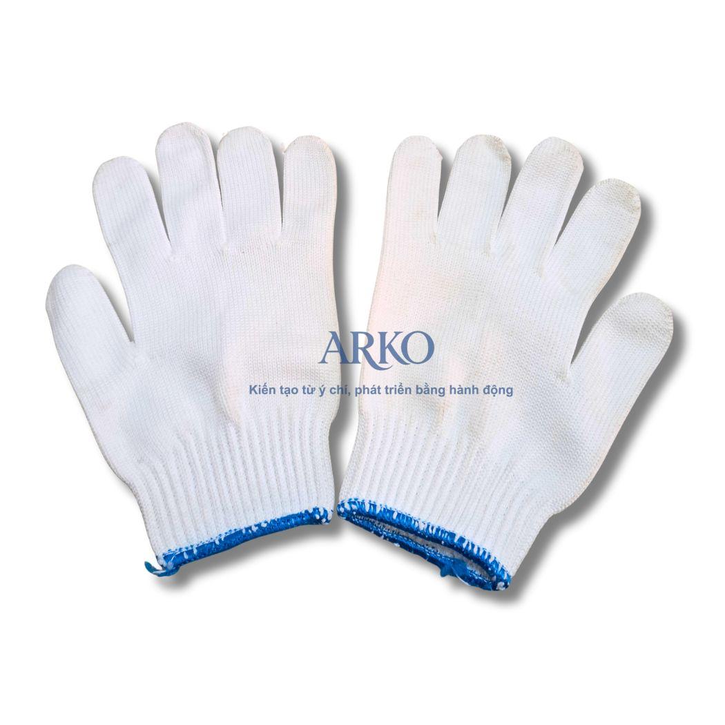 Tại sao găng tay cotton lại quan trọng trong ngành công nghiệp? 4 Găng tay cotton giúp tay luôn khô ráo, hạn chế ma sát trực tiếp