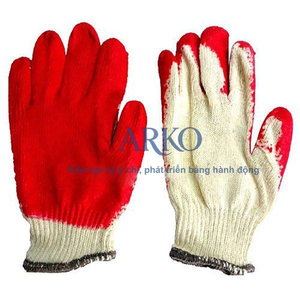 Ứng dụng đa dạng của găng tay phủ sơn trong đời sống và sản xuất 2 Găng tay phủ sơn là loại găng tay bảo hộ lao động được làm từ sợi vải cotton, polyester hoặc sợi pha