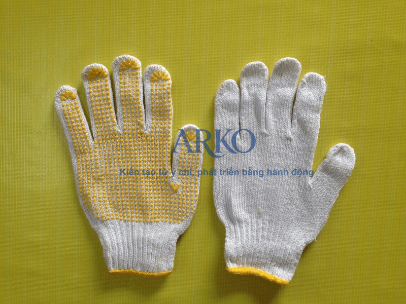 Găng tay chấm hạt PVC chống trơn là loại găng tay bảo hộ được làm từ sợi len, sợi cotton hoặc sợi polyester,