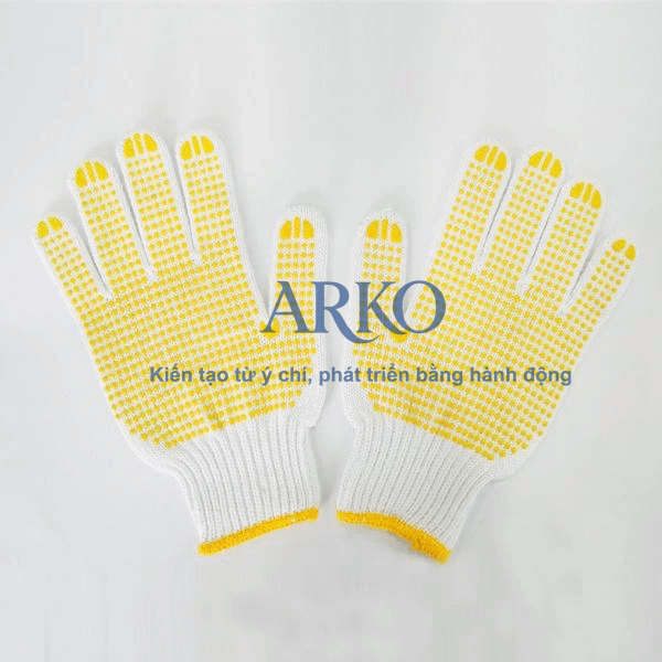 So với nhiều dòng găng tay bảo hộ chuyên dụng khác, găng tay chấm hạt nhựa có mức giá phải chăng, dễ tiếp cận.
