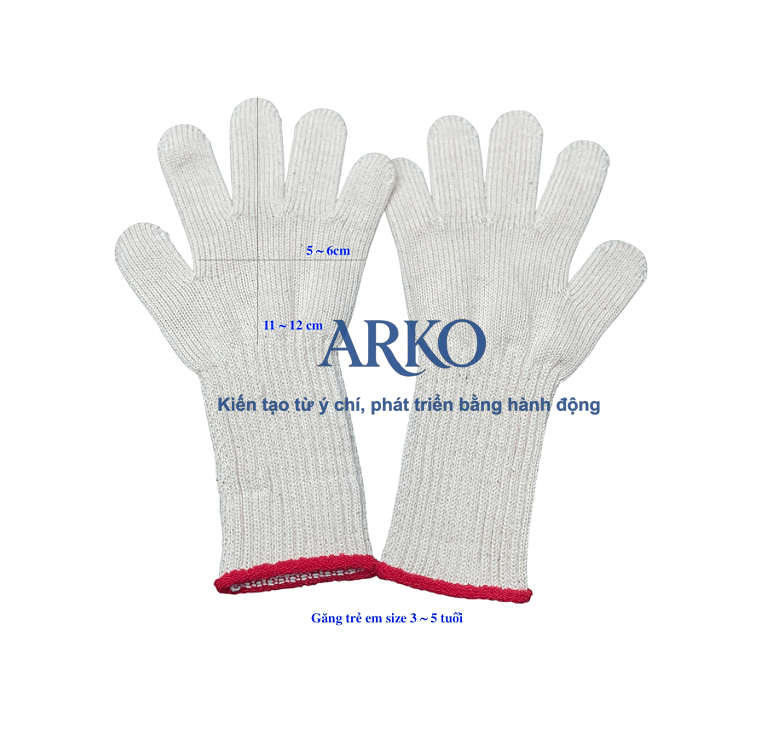 Găng tay bé trai nên được làm từ cotton, len sợi mịn hoặc nỉ cao cấp